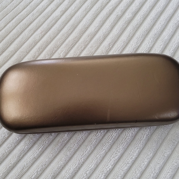 Authentic Gucci Hard Shell Bronze Metallic Eye Glass Case - Picture 3 of 6